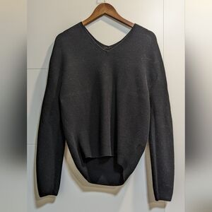 Uniqlo black cotton sweater in size Medium